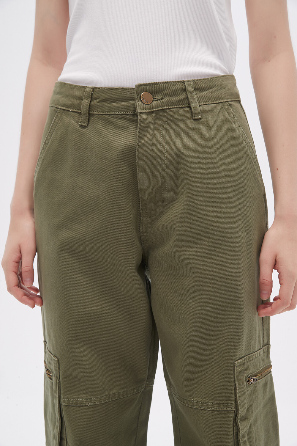 Pantalon Apparat Verde Oliva