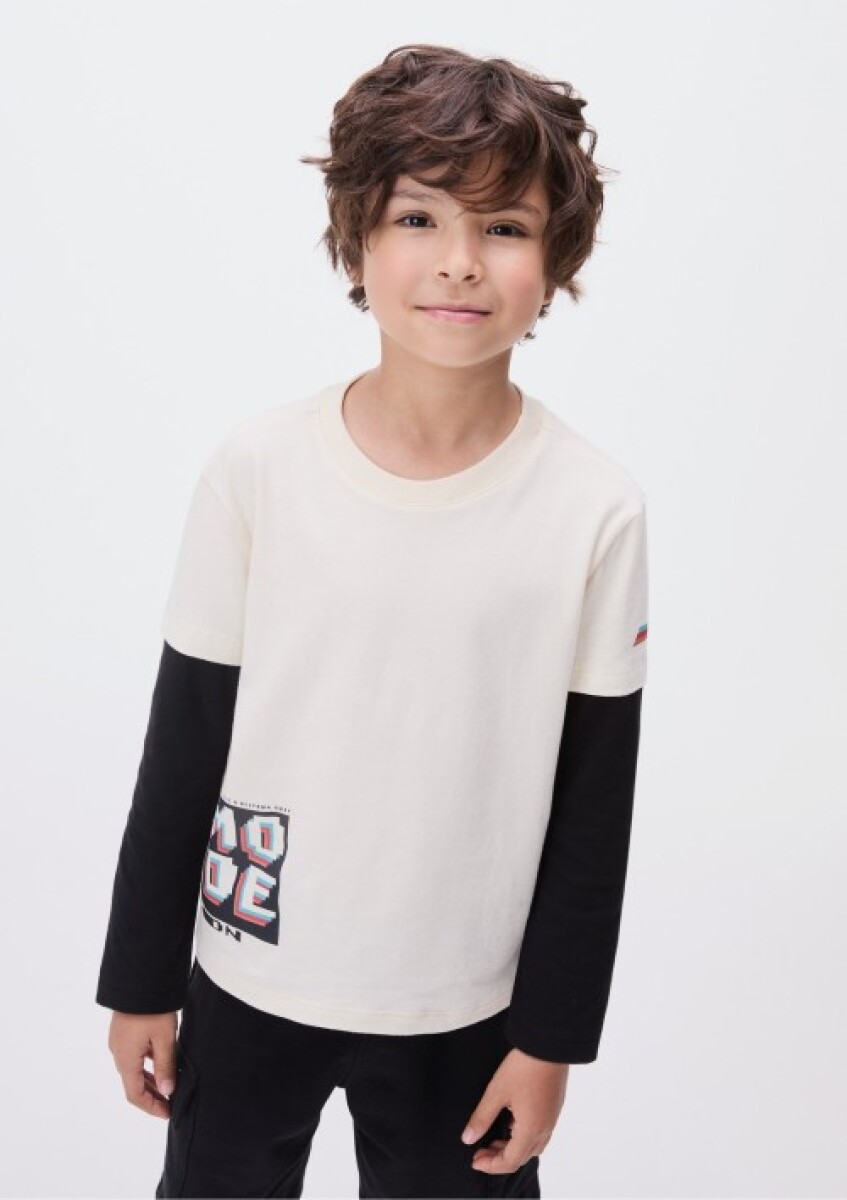 CAMISETA INFANTIL ESTAMPADA CON MANGAS SUPERPUESTAS - BEIGE 