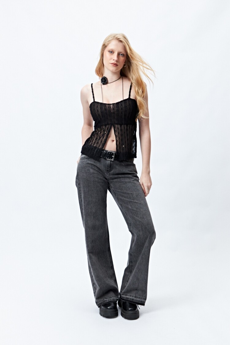 TOP ARAUCHA Negro Florcitas