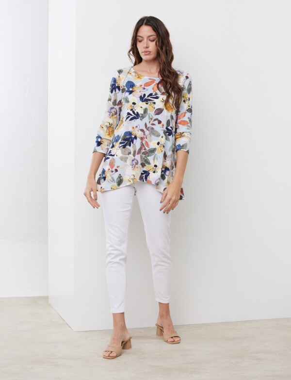 Remera Flores CELESTE/MULTI