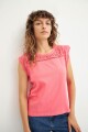 Musculosa romántica con broderie rosado