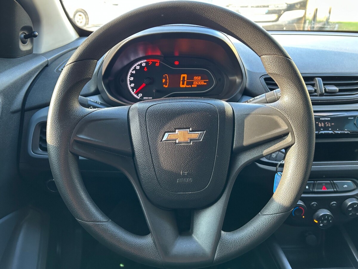 Chevrolet Joy 1.0 Extra Full 2022 EXCELENTE ESTADO! Chevrolet Joy 1.0 Extra Full 2022 EXCELENTE ESTADO!