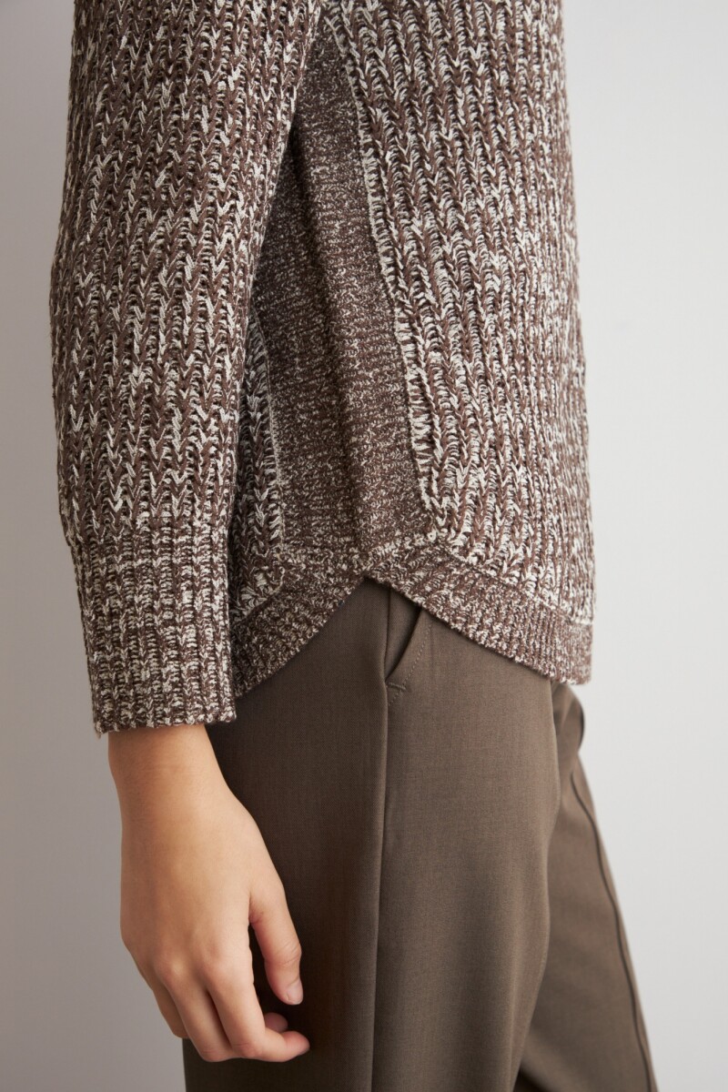 Sweater cinta ruedo curvo chocolate