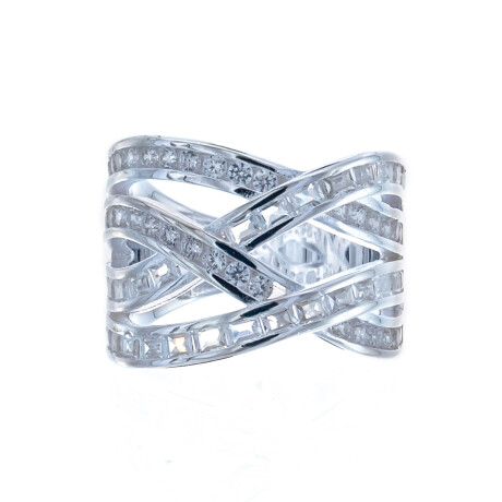 Anillo de plata 925 y circonias. Anillo de plata 925 y circonias.