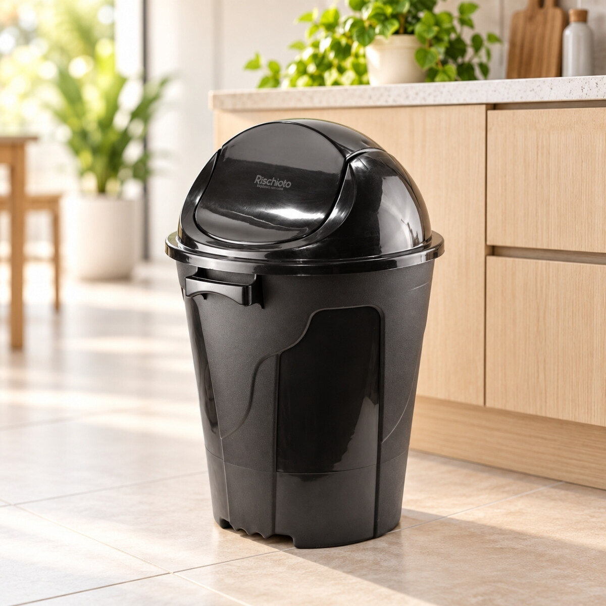Tarro de residuos tapa vaiven 60lt - NEGRO 