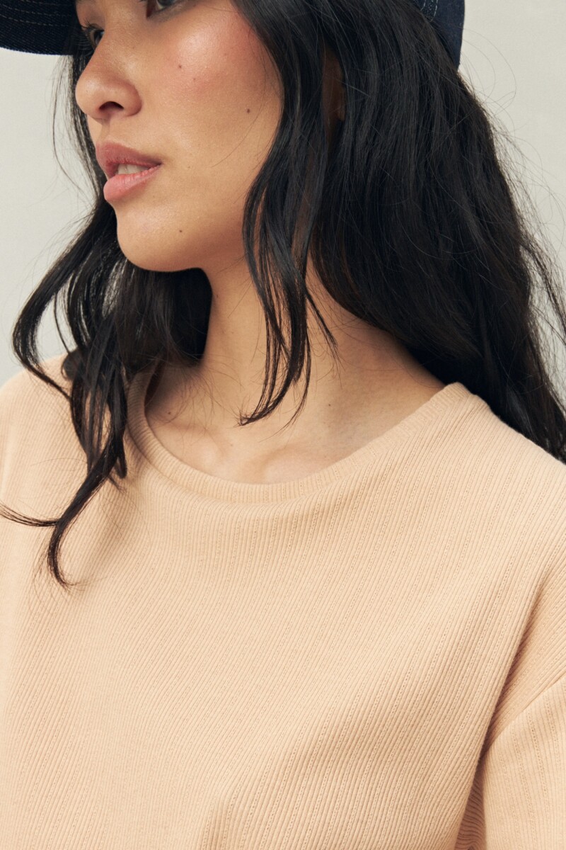 REMERA BASILE Caramelo