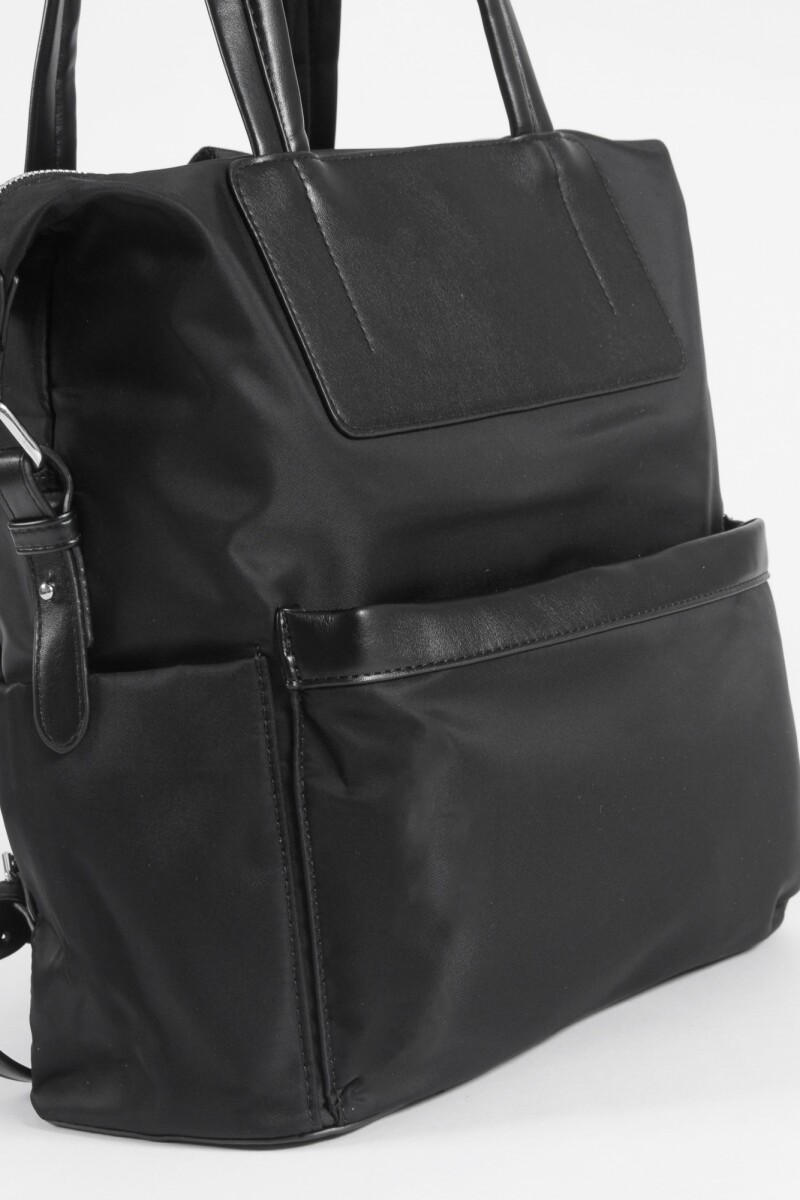 Mochila de tela con cuero vegano negro