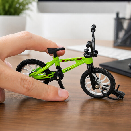 Mini bicicleta de juguete con accesorios Verde