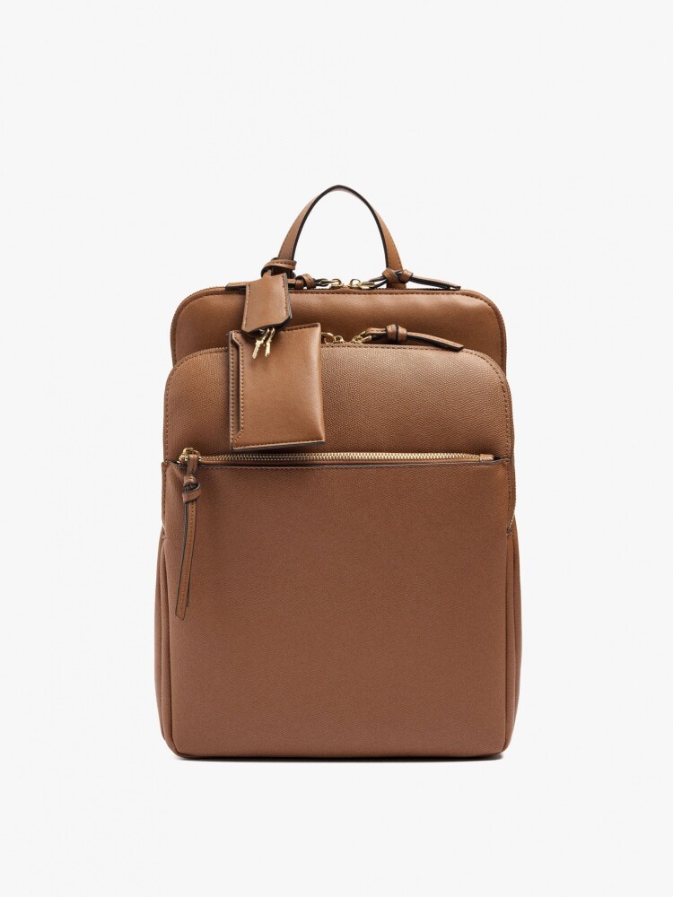Mochila Para Portátil 15" Con Penduro camel