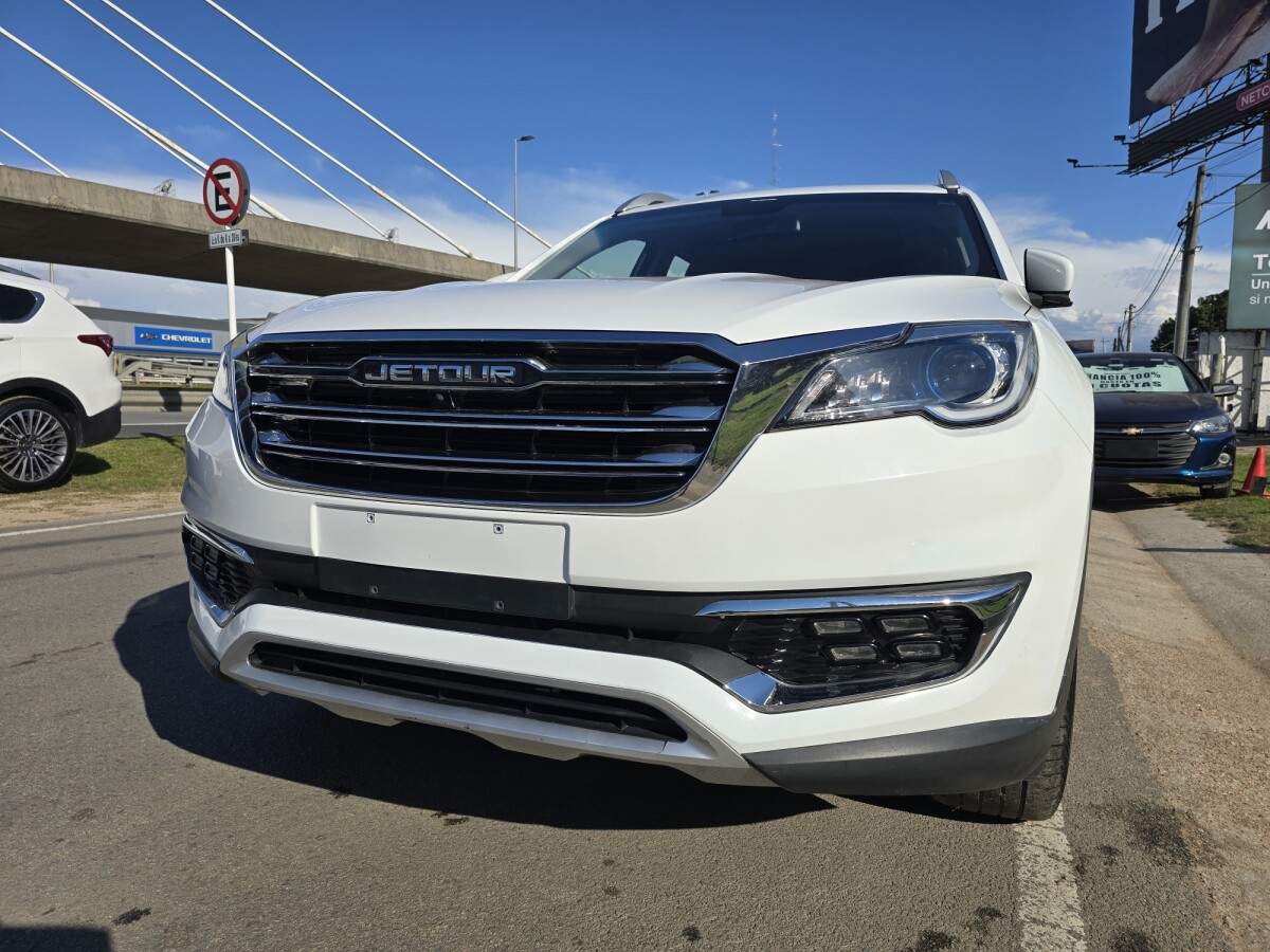 Jetour X70 Luxury 2023 EXCELENTE ESTADO! | Permuta/ Financia Jetour X70 Luxury 2023 EXCELENTE ESTADO! | Permuta/ Financia