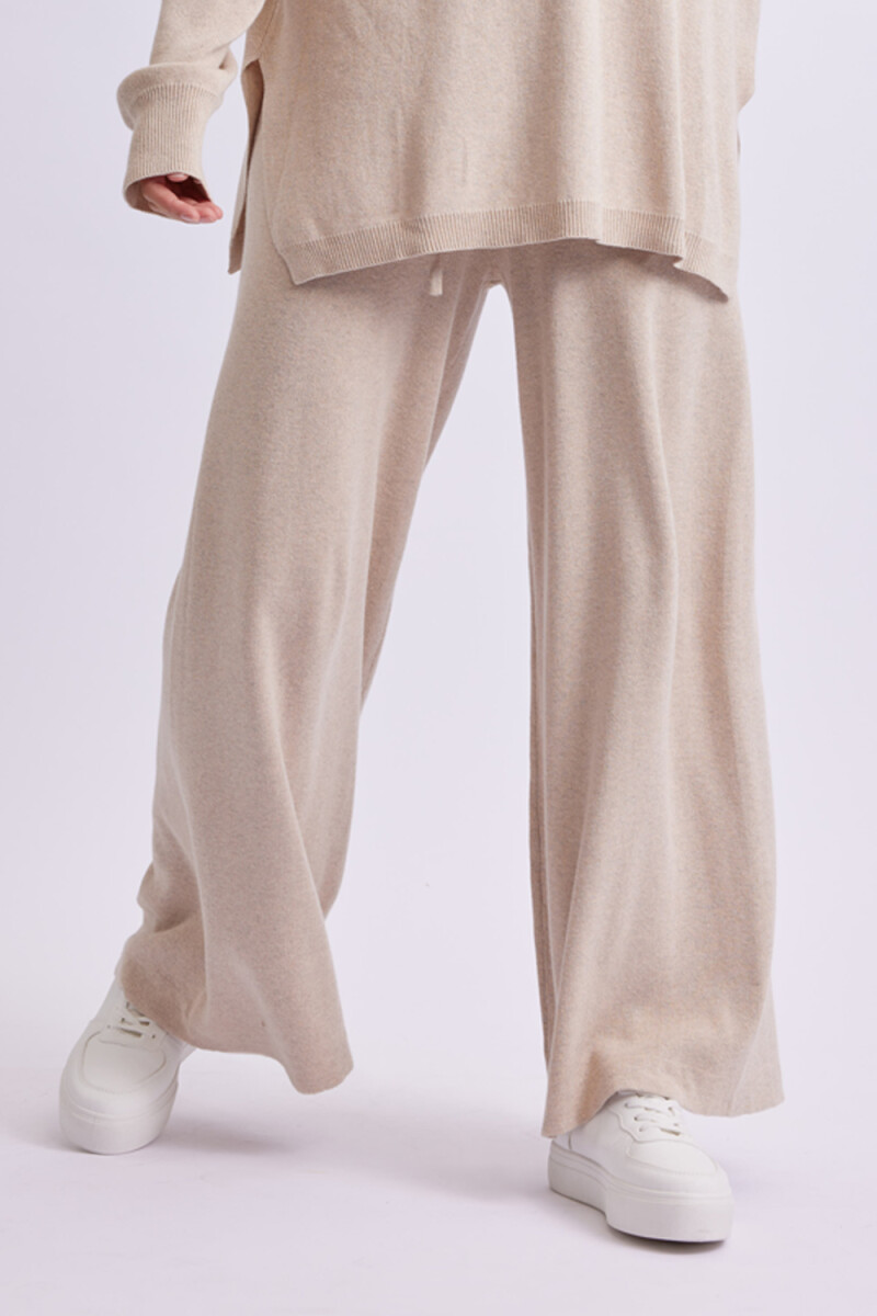 Pantalón de punto Beige