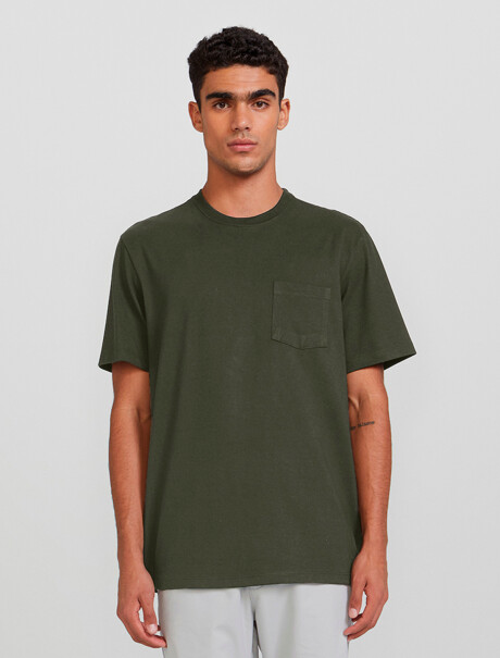 CAMISETA CON BOLSILLO SUPER COTTON VERDE