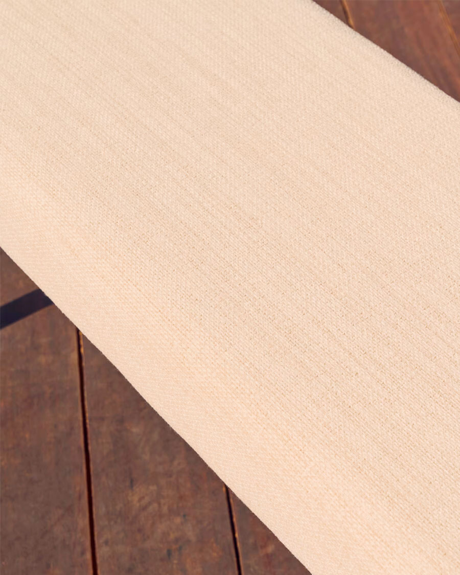 Banco desenfundable Macaret de madera maciza de roble acabado nogal 120 cm FSC Mix Credit.