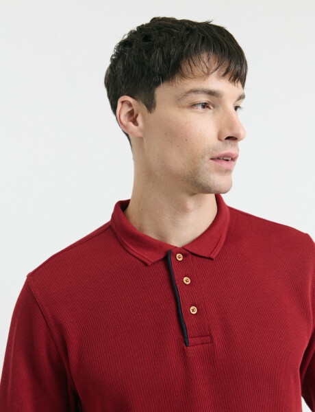 520912 REMERA HARRY Rojo