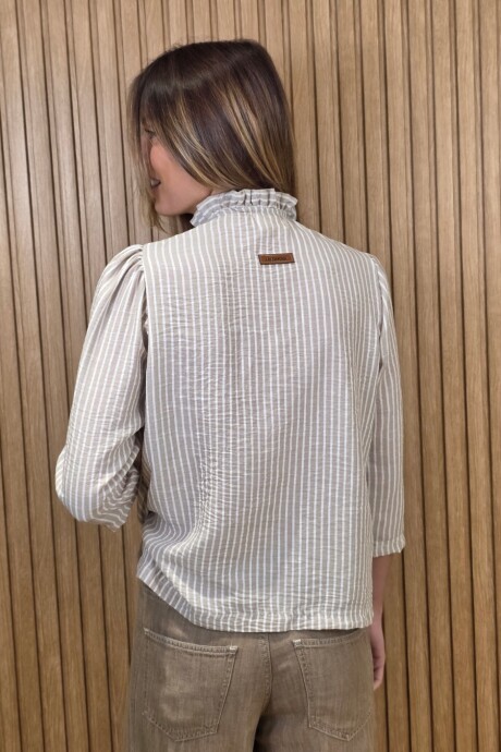 Camisa Carlita Raya Beige 2