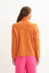 Sweater punto cuello alto Mile naranja