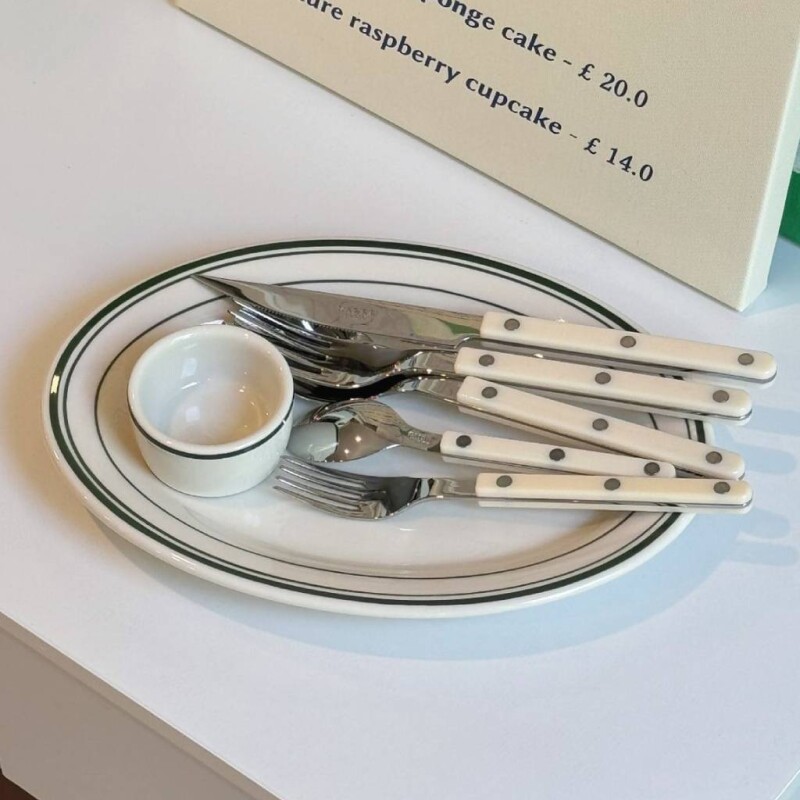 Set cubiertos 4 piezas Beige