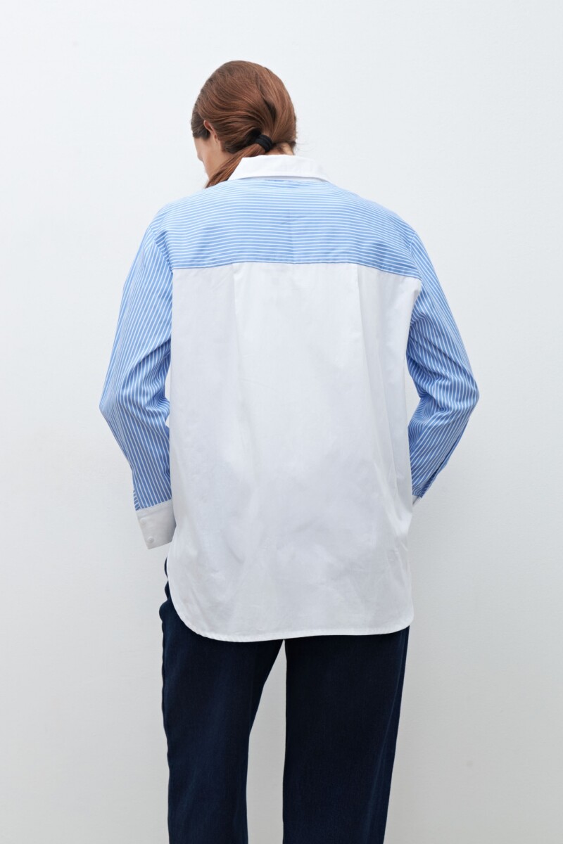 Camisa rayada oversized celeste