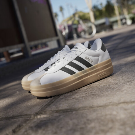 Championes adidas VL Court Bold Cloud White / Core Black / Gum