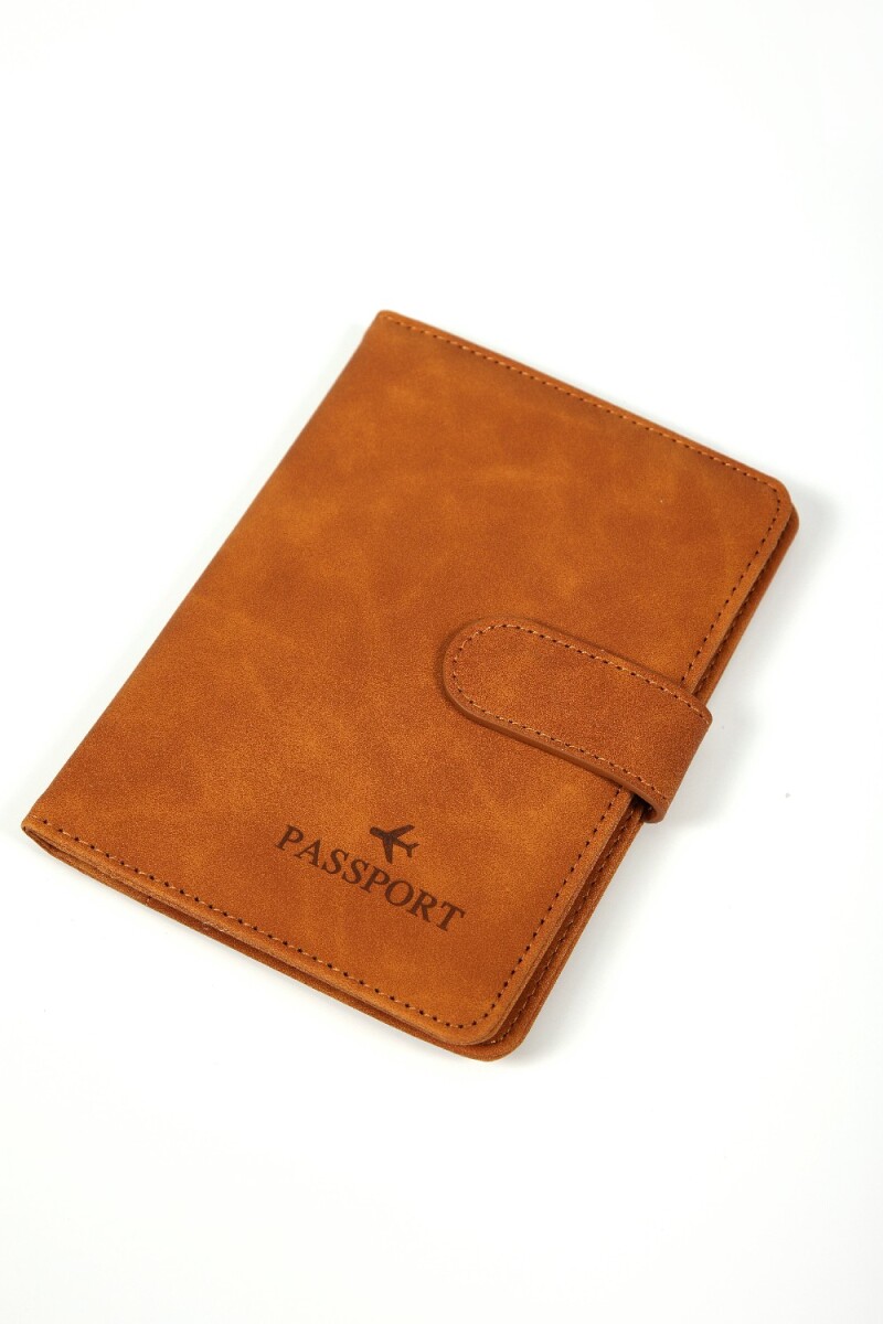 Porta Pasaporte Danylo - Marron 