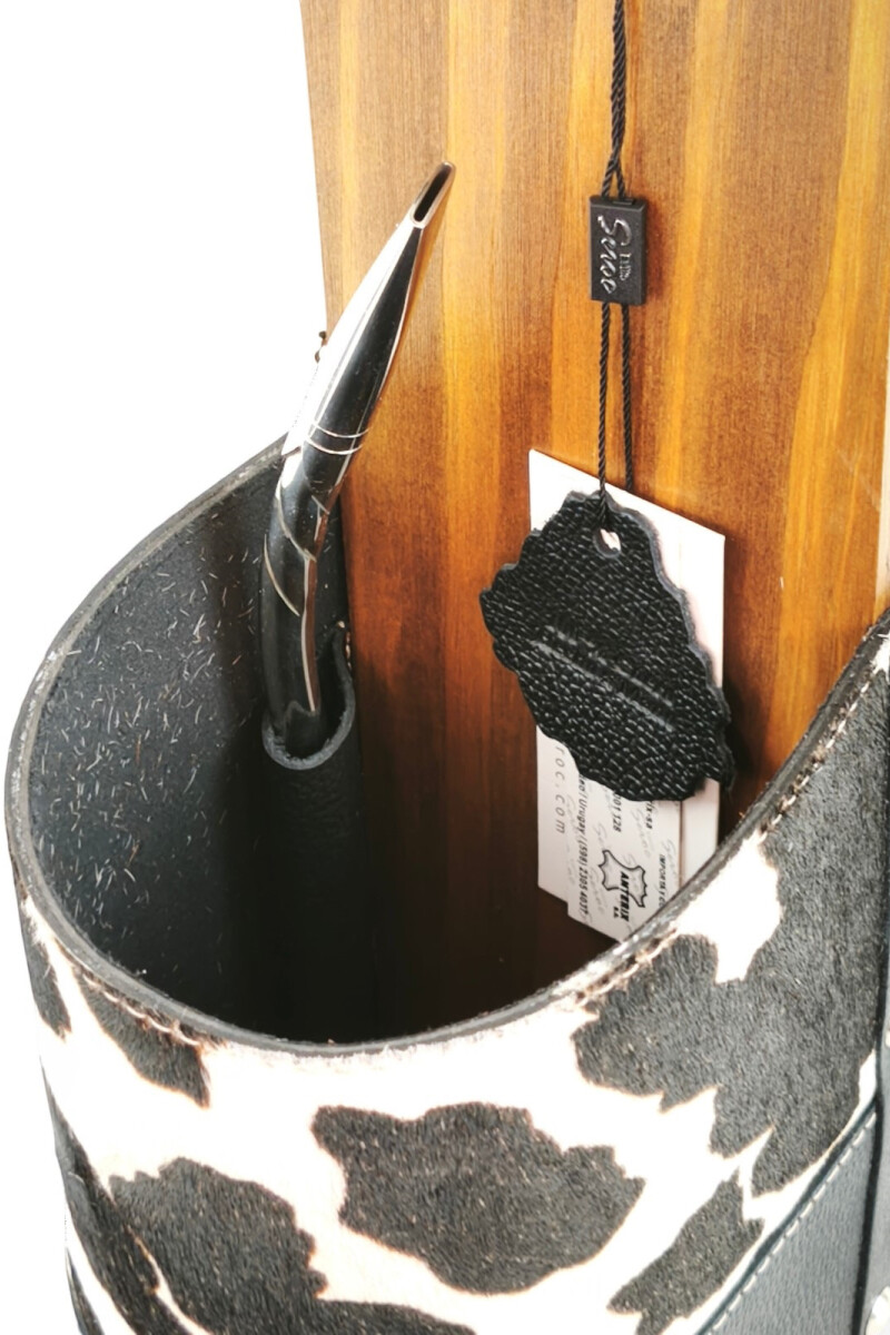 Matera de Cuero Vacuno Legítimo con Estructura Integral de Madera y porta celular Negro 1