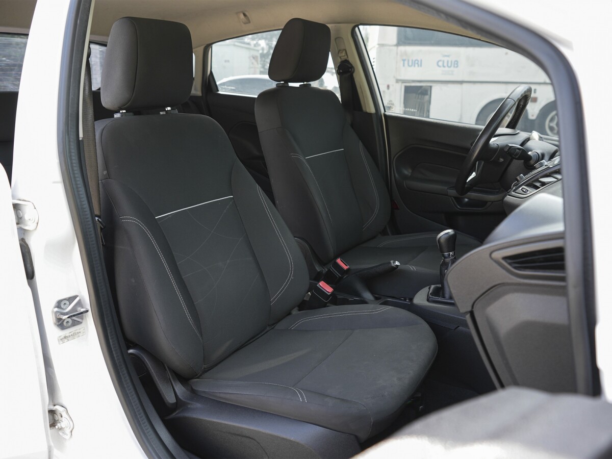 Ford Fiesta SE 1.6 Extra Full | Permuta / Financia Ford Fiesta SE 1.6 Extra Full | Permuta / Financia