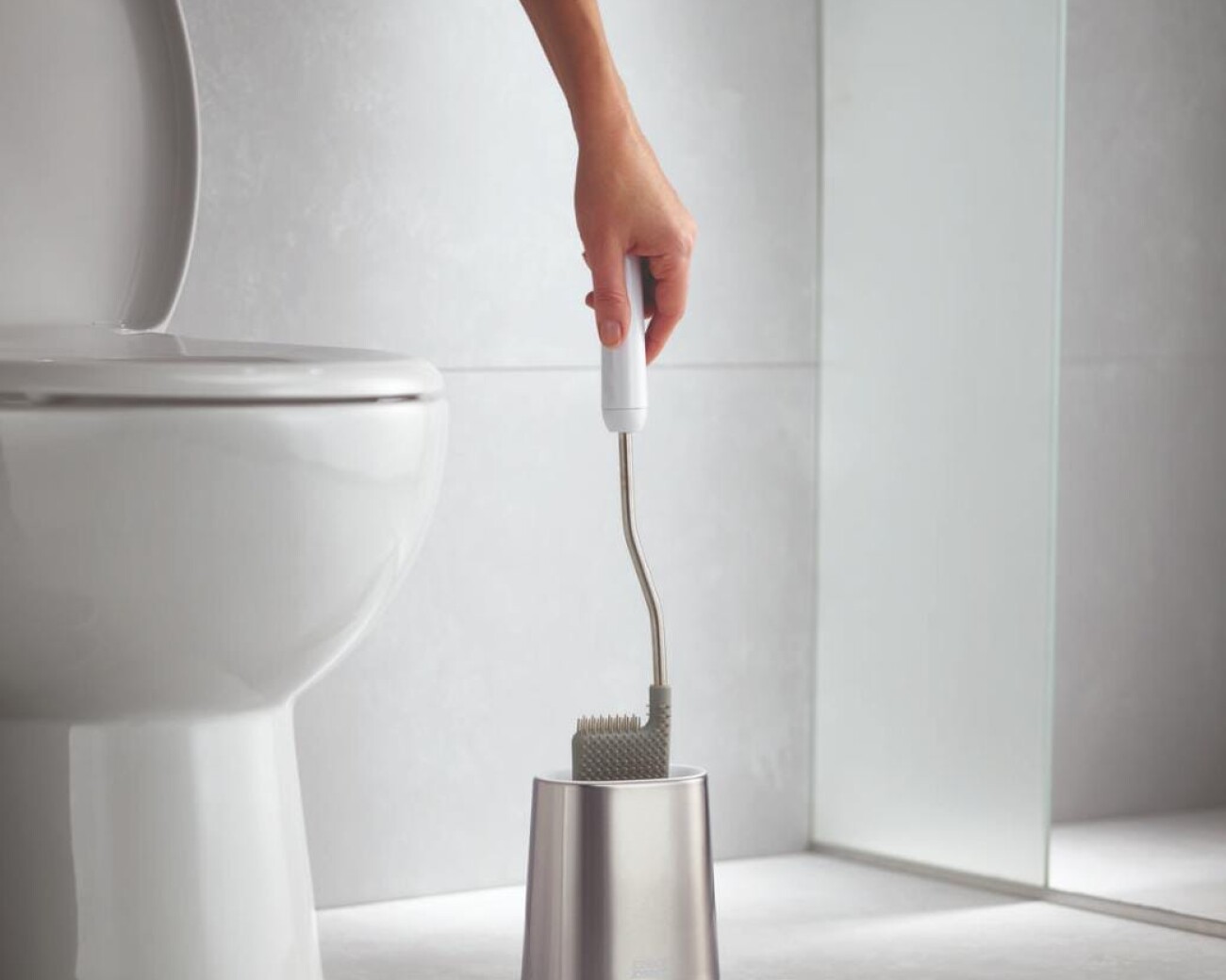 Cepillo de Inodoro Flex™ Lite Steel – Acero Inoxidable Joseph Joseph Cepillo de Inodoro Flex™ Lite Steel – Acero Inoxidable Joseph Joseph
