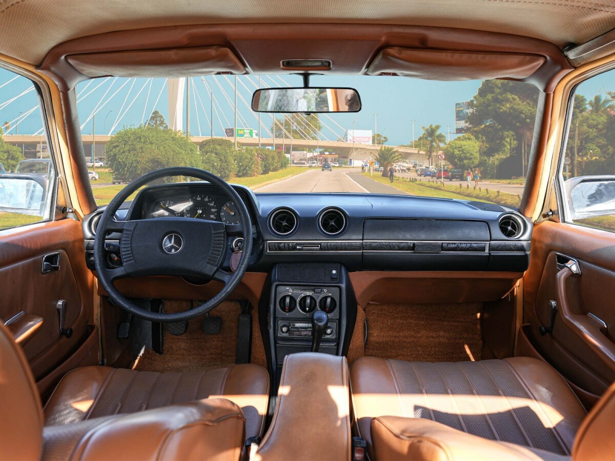 Mercedes-Benz 250S 4 puertas 2.5 1979 EXCELENTE ESTADO! Mercedes-Benz 250S 4 puertas 2.5 1979 EXCELENTE ESTADO!