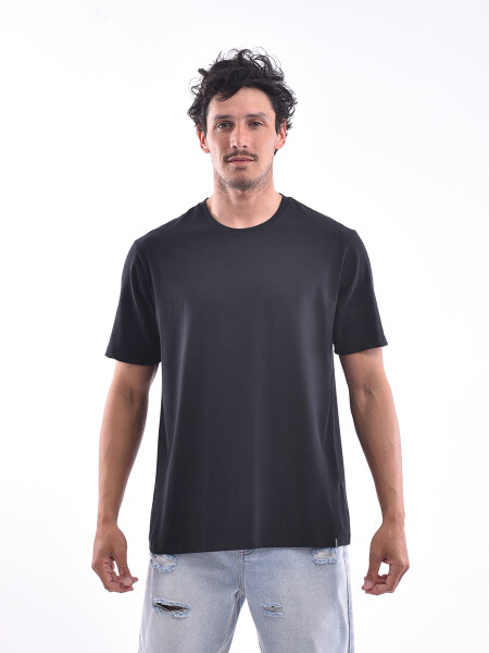 REMERA EDESSA NEGRO