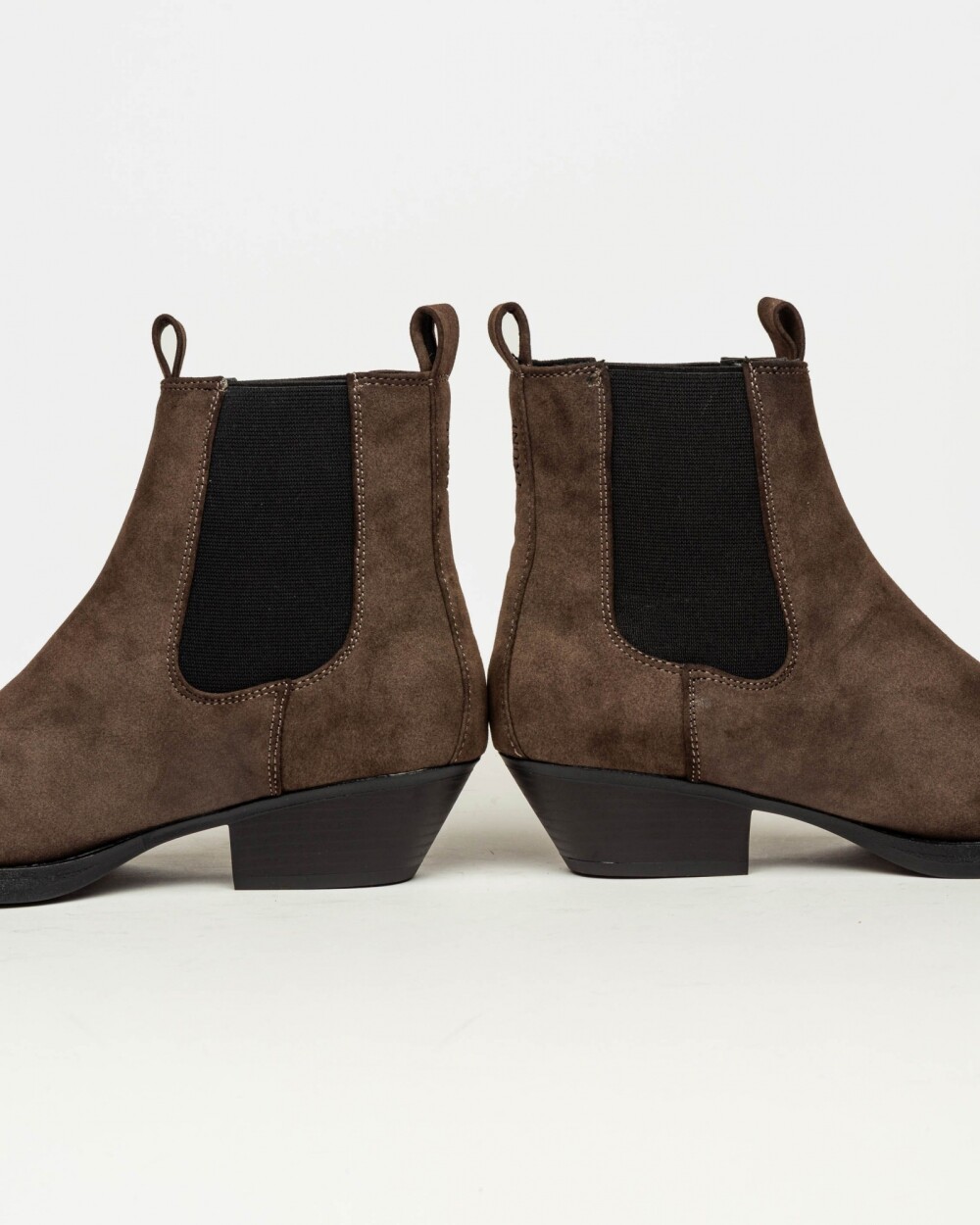 Bota caña baja Jolene en efecto gamuza Marron