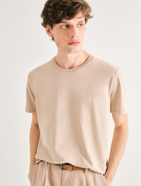 CAMISETA BÁSICA UNISSEX REGULAR WORLD BEIGE