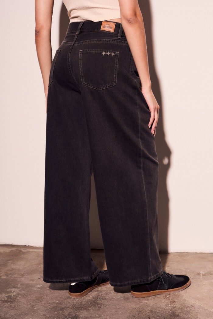 Jean Recto Denim Gris