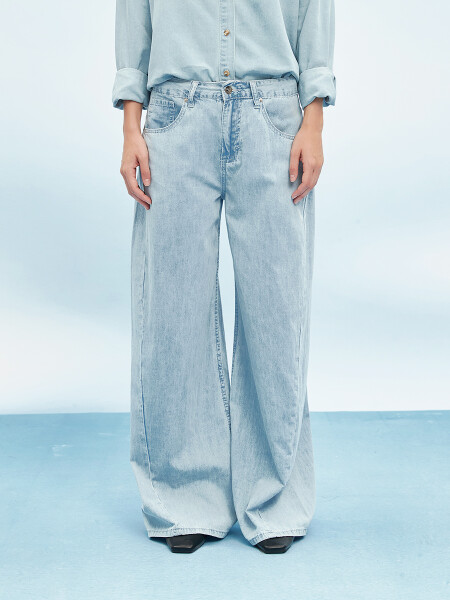 JEAN AGUAMARINA AZUL CLARO