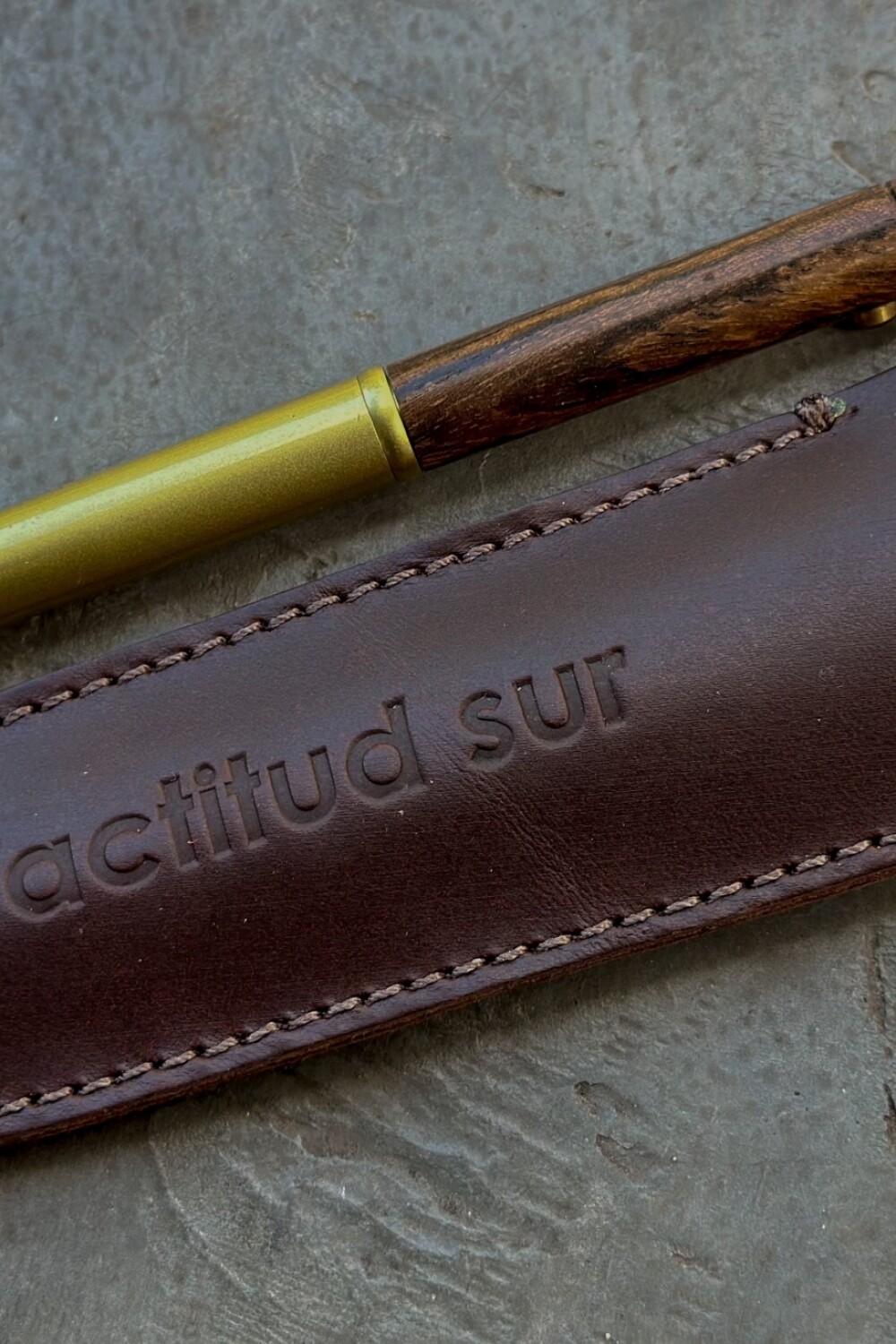 Desk Pen Chocolate
