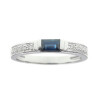 Anillo Elizabeth en oro blanco 18k con brillantes y zafiro Anillo Elizabeth en oro blanco 18k con brillantes y zafiro