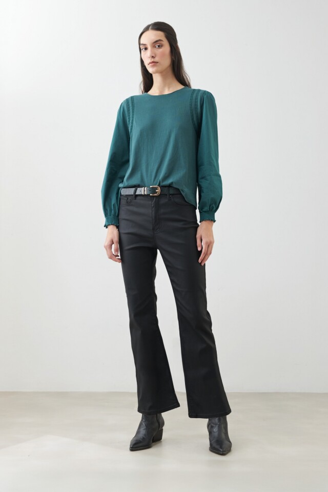 Remera con mangas poplin verde ingles