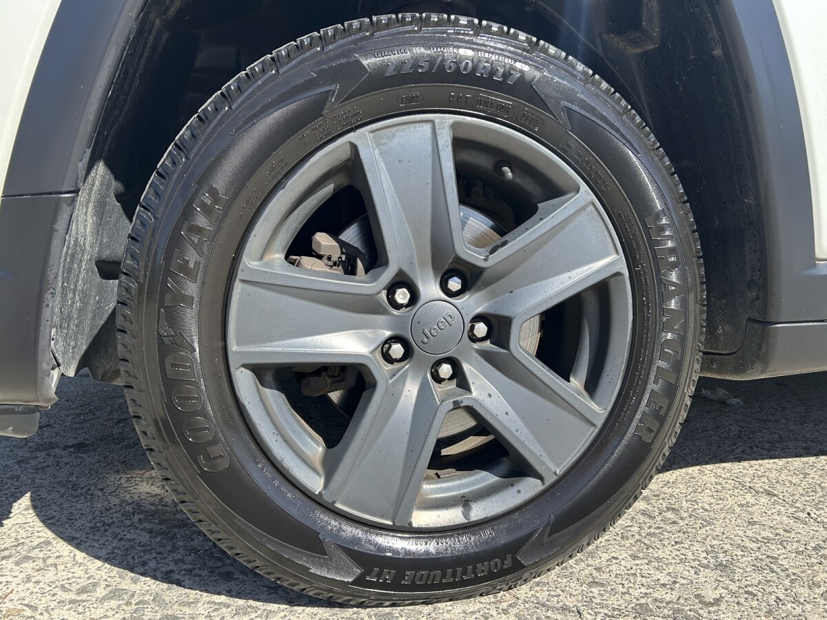 Jeep Compass Sport 1.3T Extra Full | Permuta / Financia Jeep Compass Sport 1.3T Extra Full | Permuta / Financia