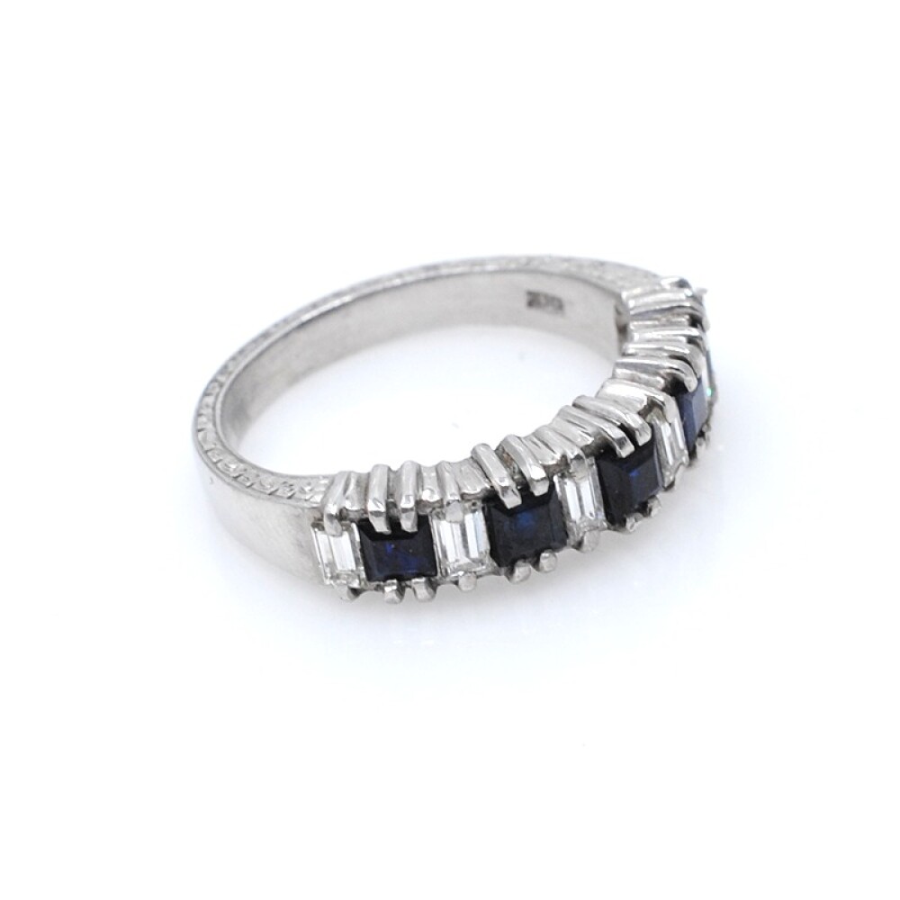 Anillo Oro Blanco 18K Con Brillantes Y Zafiros Anillo Oro Blanco 18K Con Brillantes Y Zafiros