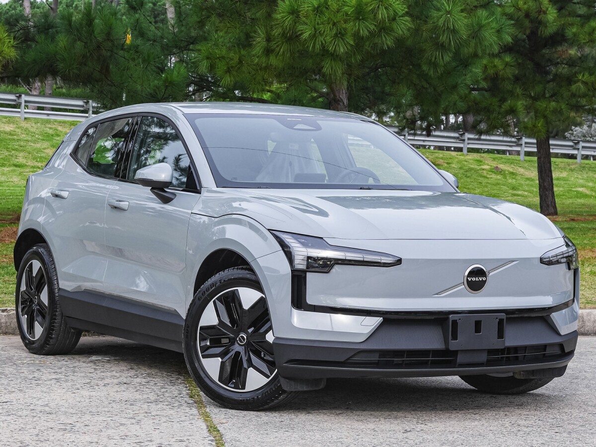 Volvo EX30 E40 100% Eléctrico 2026 0KM | Permuta / Financia Volvo EX30 E40 100% Eléctrico 2026 0KM | Permuta / Financia