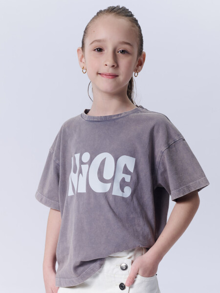 Remera nice Gris