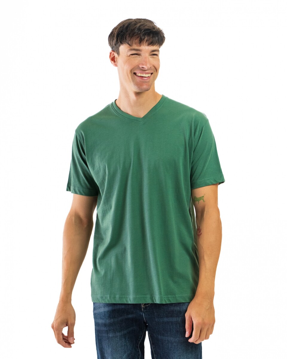 Remera Escote V - Pino 
