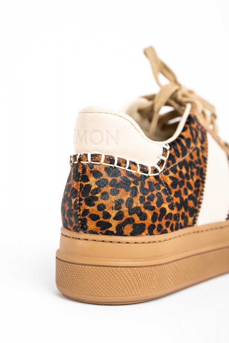 Zapatilla Animal Print Cuero Cafe