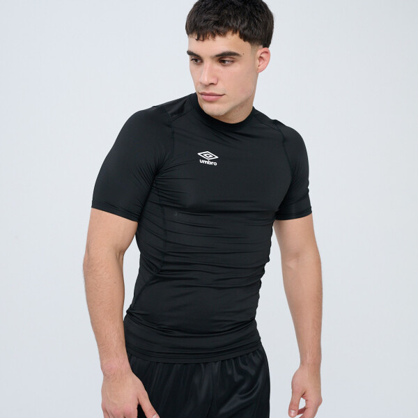 Remera Térmica Manga Corta Umbro Hombre 060