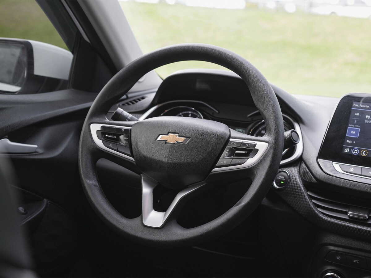 Chevrolet Onix Plus LTZ en garantía | Permuta / Financia Chevrolet Onix Plus LTZ en garantía | Permuta / Financia