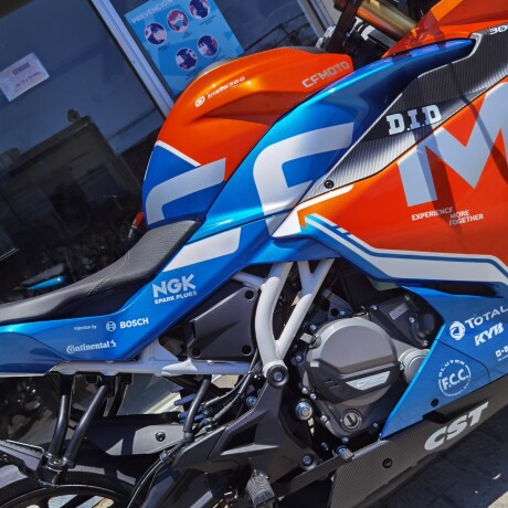 CFMOTO 300SR Naranja