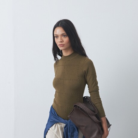 POLERA SOA Verde Musgo