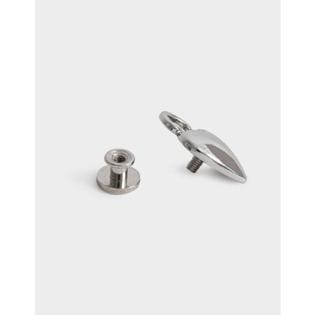 Prendedor Corazón Metálico Plateado