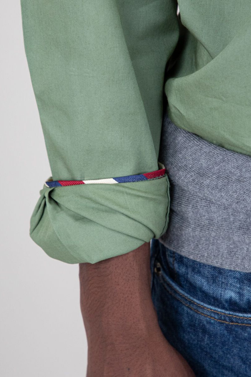 Camisa Garment Dyed Verde