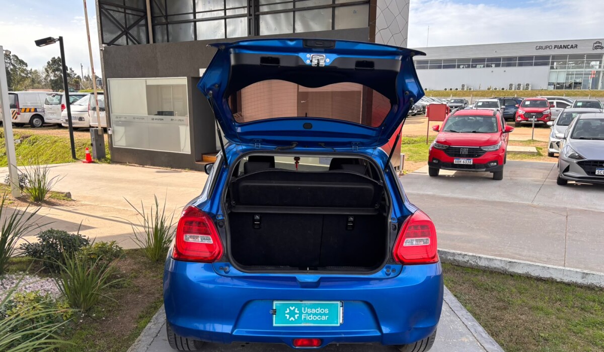 Suzuki Swift 1.2 GL Hybr - 2022 Suzuki Swift 1.2 GL Hybr - 2022