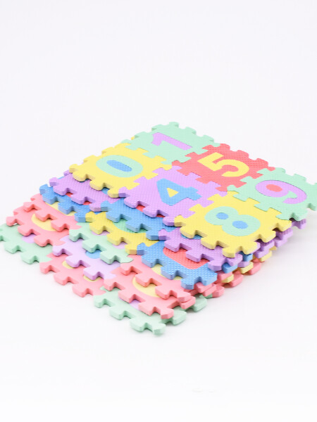 PUZZLE GOMA EVA 36 PC LETRAS Y NUMEROS MULTICOLOR